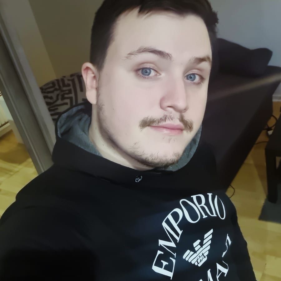 Sonny - Annonces gay à Môtiers NE Profil de Sonny, 39 ans, Annonces gay à Môtiers NE (Neuchâtel)