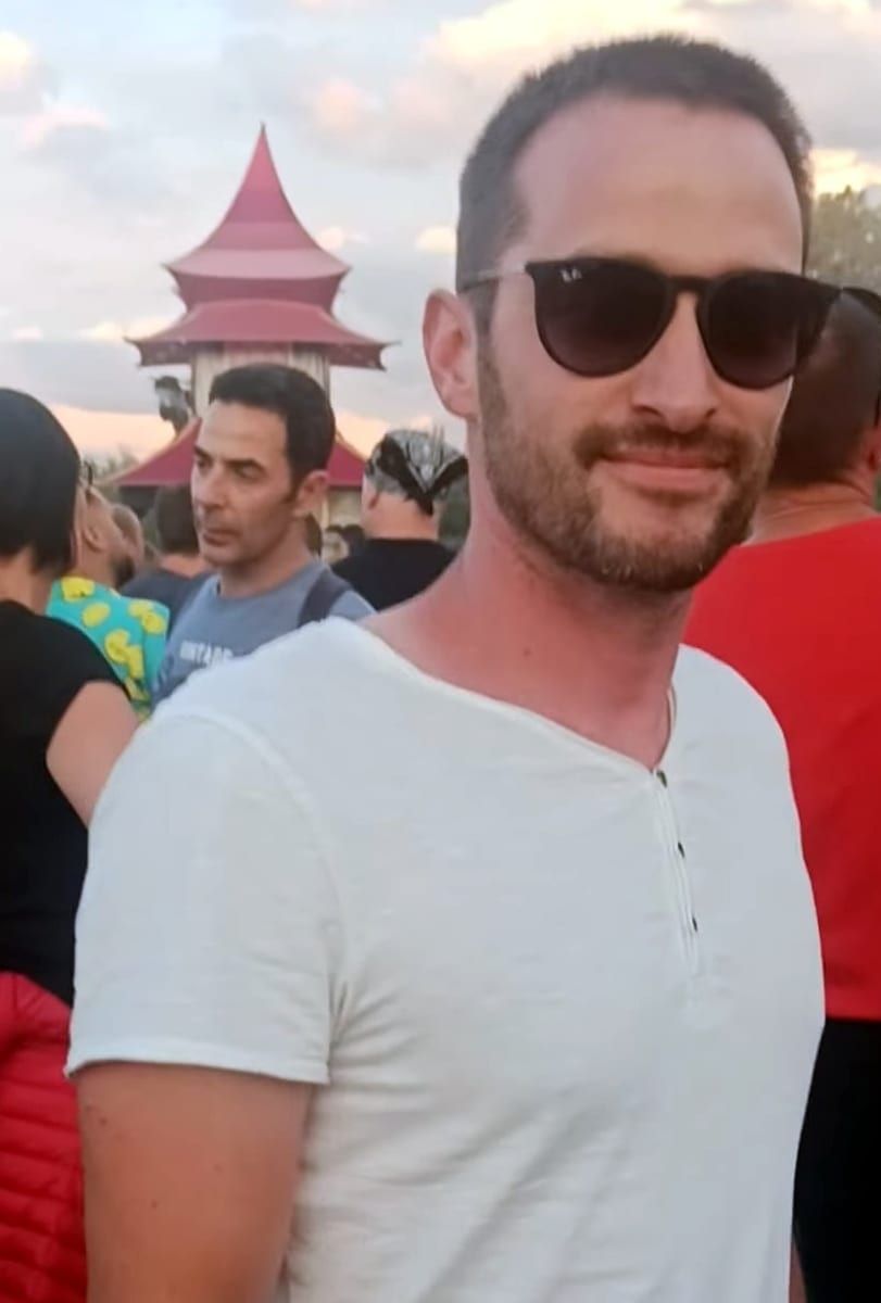 Nebi - Annonces gay à Nods Profil de Nebi, 29 ans, Annonces gay à Nods (Neuchâtel)