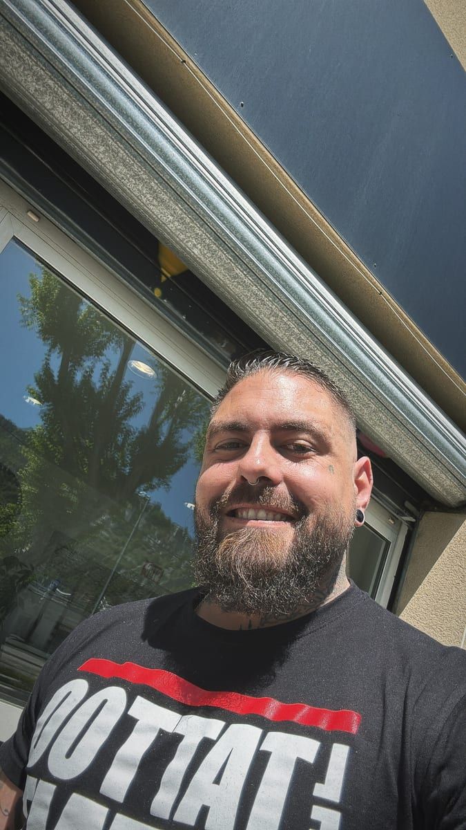 Doris - Annonces gay à Travers Profil de Doris, 30 ans, Annonces gay à Travers (Neuchâtel)
