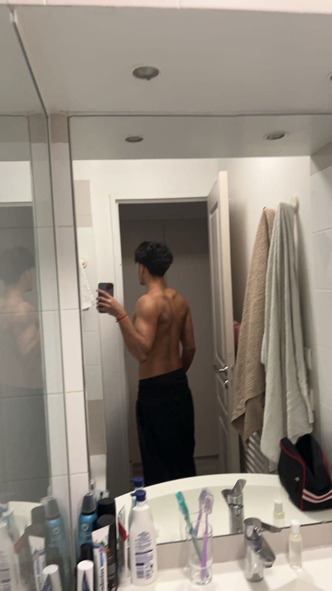 Soule - Annonces gay à Montalchez Profil de Soule, 23 ans, Annonces gay à Montalchez (Neuchâtel)