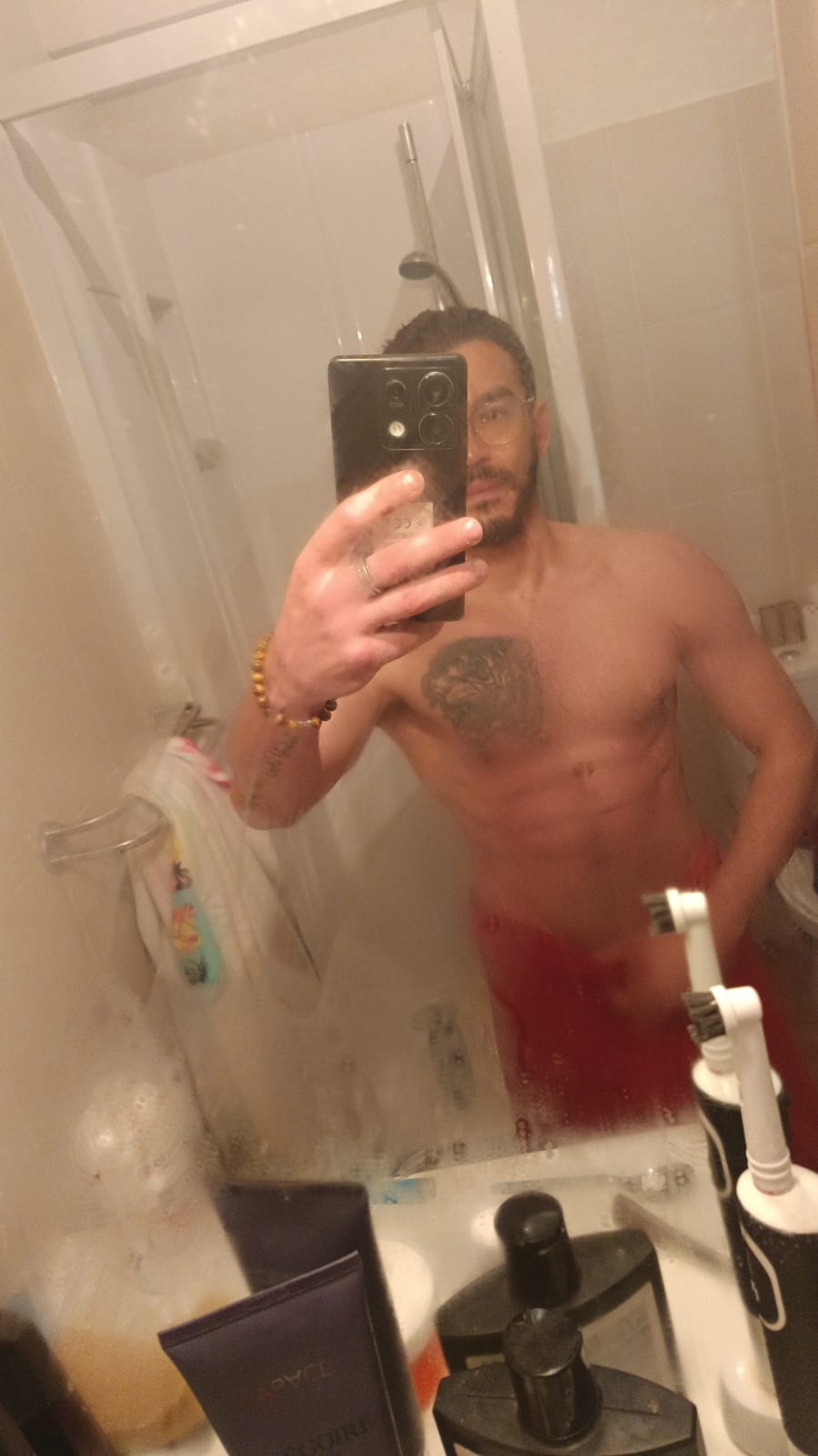 Muhammed-ali - Annonces gay à Vaumarcus Profil de Muhammed-ali, 34 ans, Annonces gay à Vaumarcus (Neuchâtel)