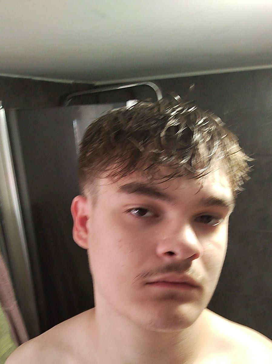 Adriano - Annonces gay à Boudry Profil de Adriano, 29 ans, Annonces gay à Boudry (Neuchâtel)