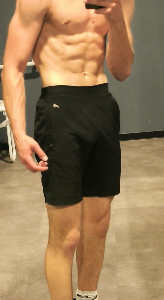 Bryan - Annonces gay à Brot-Plamboz Profil de Bryan, 35 ans, Annonces gay à Brot-Plamboz (Neuchâtel)