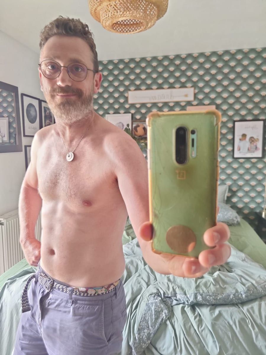 Santiago - Annonces gay à Chambrelien Profil de Santiago, 30 ans, Annonces gay à Chambrelien (Neuchâtel)