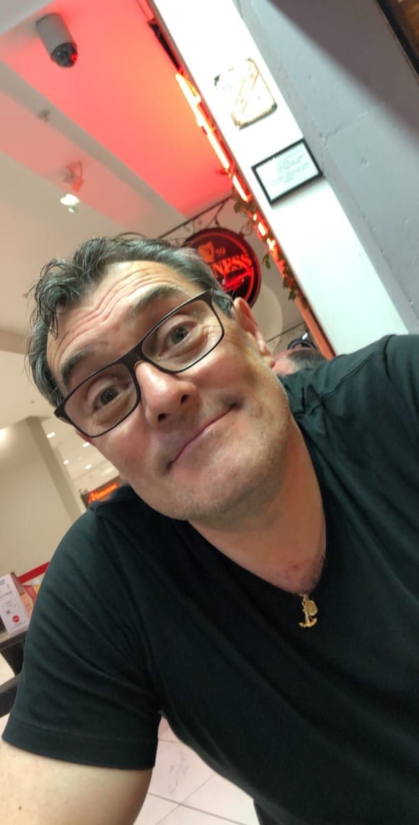 Paul-marie - Annonces gay à Fenin Profil de Paul-marie, 37 ans, Annonces gay à Fenin (Neuchâtel)