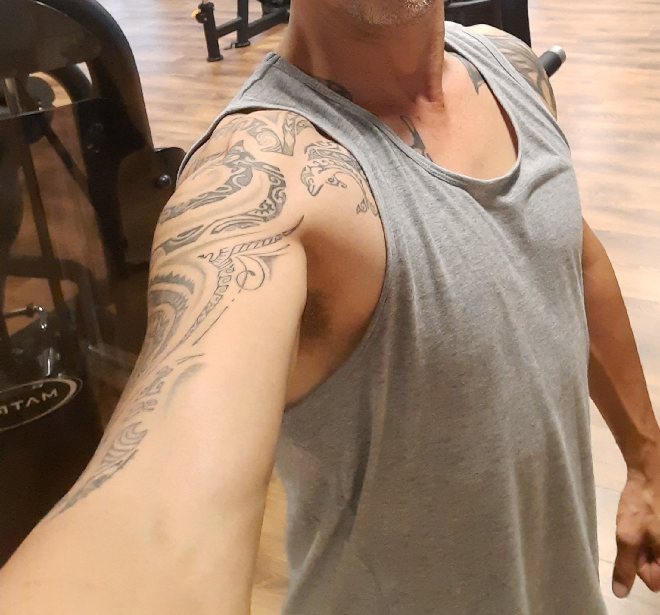 Gill - Annonces gay à Gorgier Profil de Gill, 27 ans, Annonces gay à Gorgier (Neuchâtel)