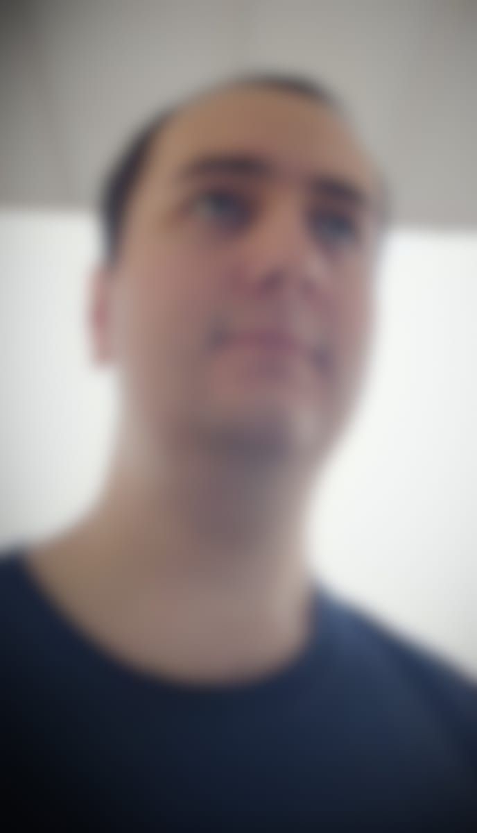 Lukasz - Annonces gay à Buttes Profil de Lukasz, 44 ans, Annonces gay à Buttes (Neuchâtel)