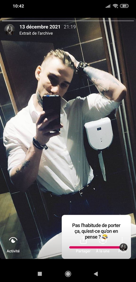 Eron - Annonces gay à Le Prévoux Profil de Eron, 29 ans, Annonces gay à Le Prévoux (Neuchâtel)