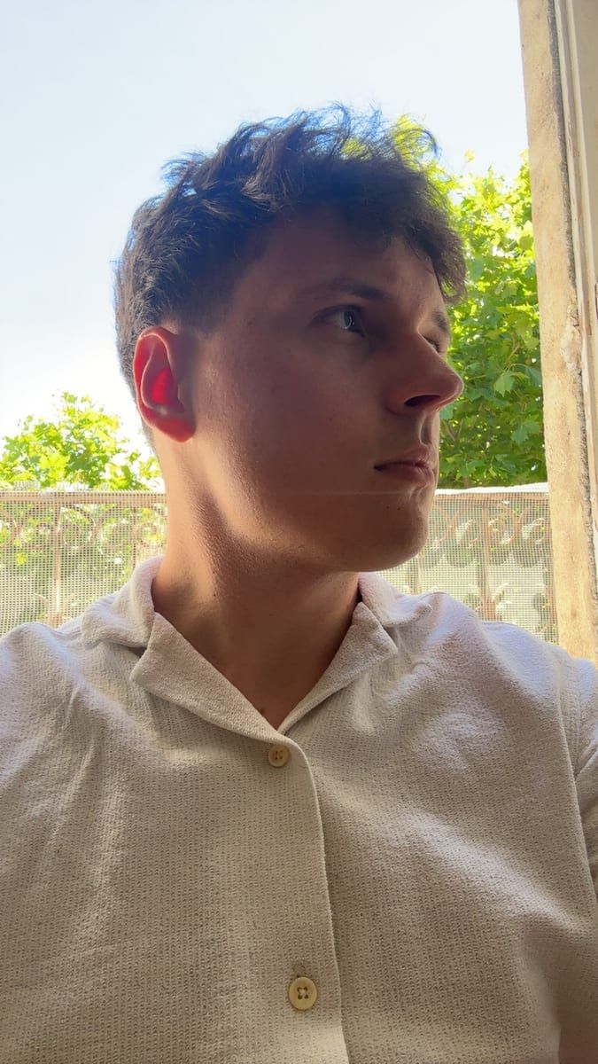 Radomir - Annonces gay à Le Cerneux-Péquignot Profil de Radomir, 35 ans, Annonces gay à Le Cerneux-Péquignot (Neuchâtel)
