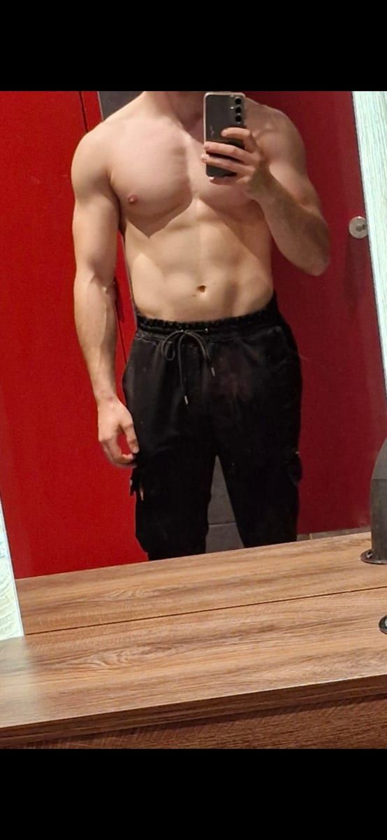 Bilali - Annonces gay à Boudry Profil de Bilali, 23 ans, Annonces gay à Boudry (Neuchâtel)