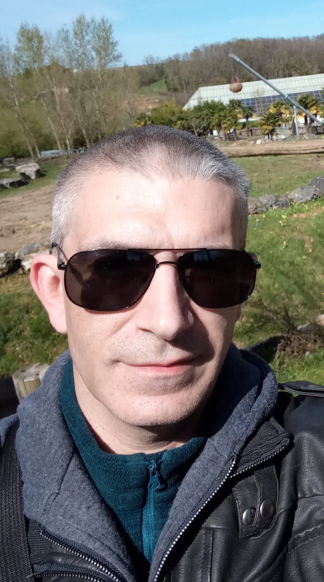 Jake - Annonces gay à Dombresson Profil de Jake, 29 ans, Annonces gay à Dombresson (Neuchâtel)
