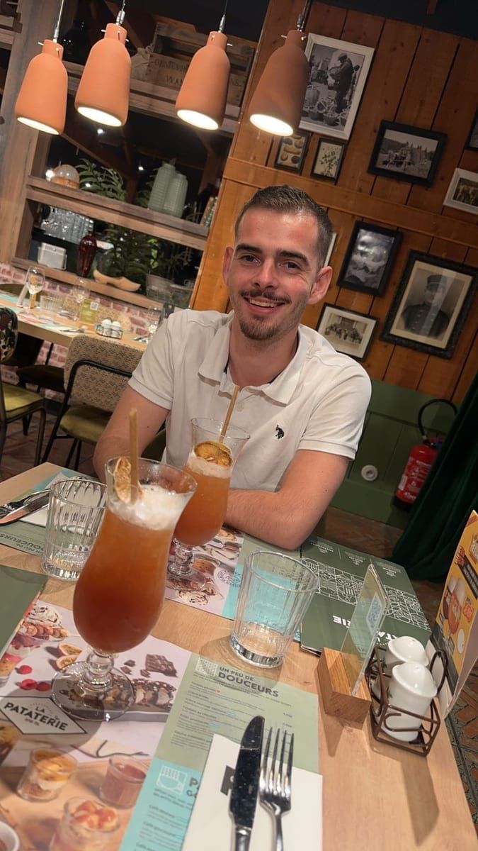 Aiman - Annonces gay à St-Blaise Profil de Aiman, 23 ans, Annonces gay à St-Blaise (Neuchâtel)