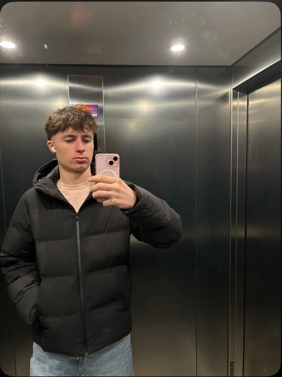 Profil de Ewann, 29 ans, Annonces gay à La Côte-aux-Fées (Neuchâtel)
