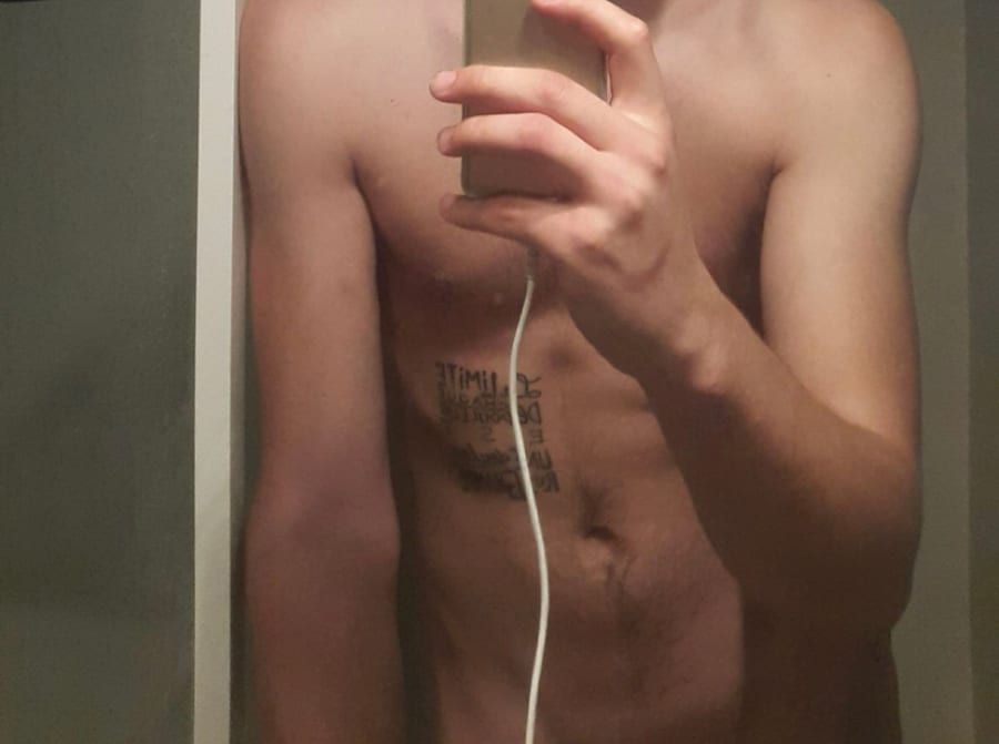 Rolph - Annonces gay à Bevaix Profil de Rolph, 36 ans, Annonces gay à Bevaix (Neuchâtel)