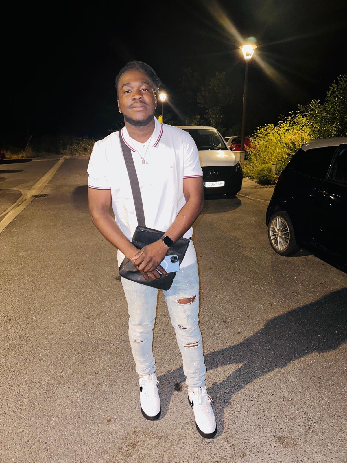 Farouq - Annonces gay à La Cibourg Profil de Farouq, 29 ans, Annonces gay à La Cibourg (Neuchâtel)