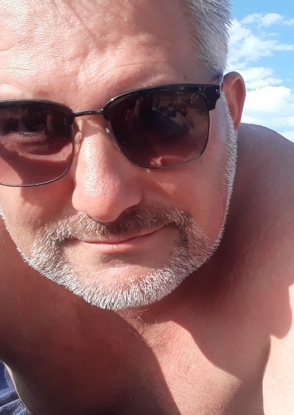 Salimou - Annonces gay à Les Vieux-Prés Profil de Salimou, 27 ans, Annonces gay à Les Vieux-Prés (Neuchâtel)