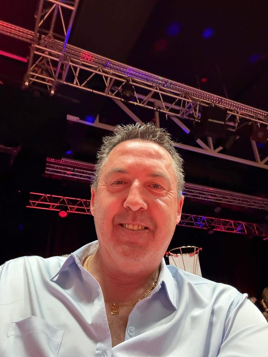 Steves - Annonces gay à Corcelles NE Profil de Steves, 28 ans, Annonces gay à Corcelles NE (Neuchâtel)