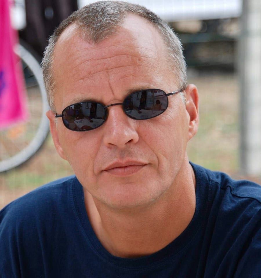 Makenson - Annonces gay à Les Hauts-Geneveys Profil de Makenson, 38 ans, Annonces gay à Les Hauts-Geneveys (Neuchâtel)