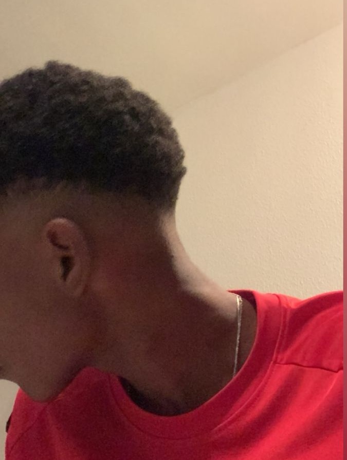 Profil de Ohannes, 22 ans, Annonces gay à La Côte-aux-Fées (Neuchâtel)