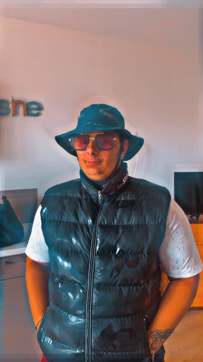 Leander - Annonces gay à Wavre Profil de Leander, 31 ans, Annonces gay à Wavre (Neuchâtel)