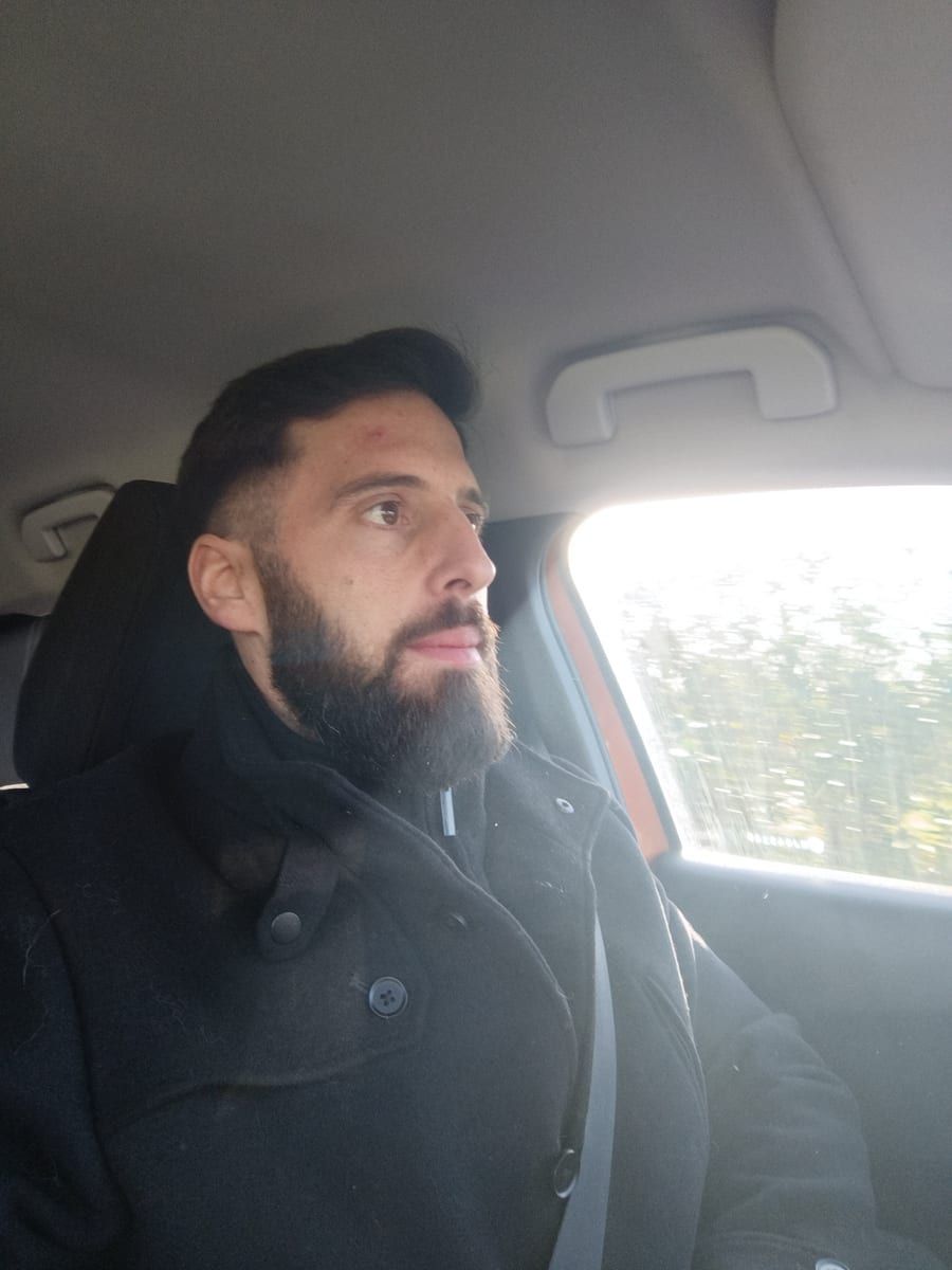 Illyas - Annonces gay à Cernier Profil de Illyas, 34 ans, Annonces gay à Cernier (Neuchâtel)
