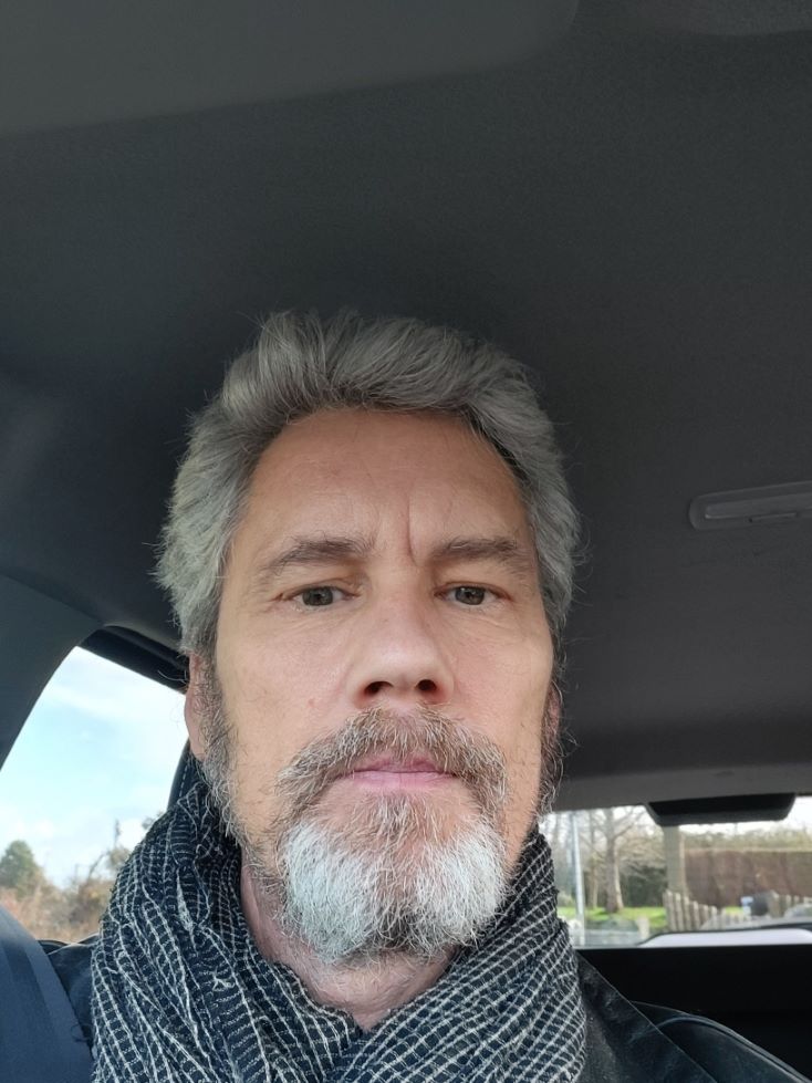Sullyvan - Annonces gay à Rochefort Profil de Sullyvan, 35 ans, Annonces gay à Rochefort (Neuchâtel)