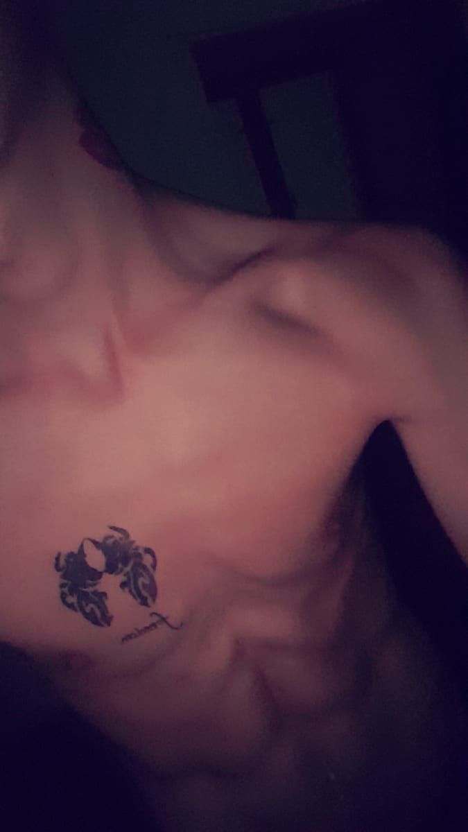Joys - Annonces gay à Valangin Profil de Joys, 43 ans, Annonces gay à Valangin (Neuchâtel)