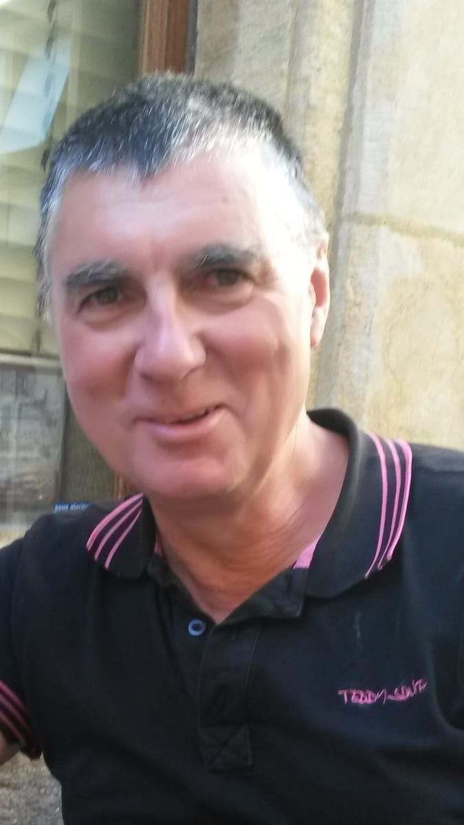 Darin - Annonces gay à Areuse Profil de Darin, 31 ans, Annonces gay à Areuse (Neuchâtel)