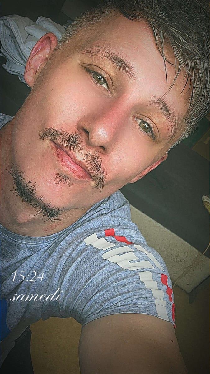 Kadir - Annonces gay à Wavre Profil de Kadir, 27 ans, Annonces gay à Wavre (Neuchâtel)