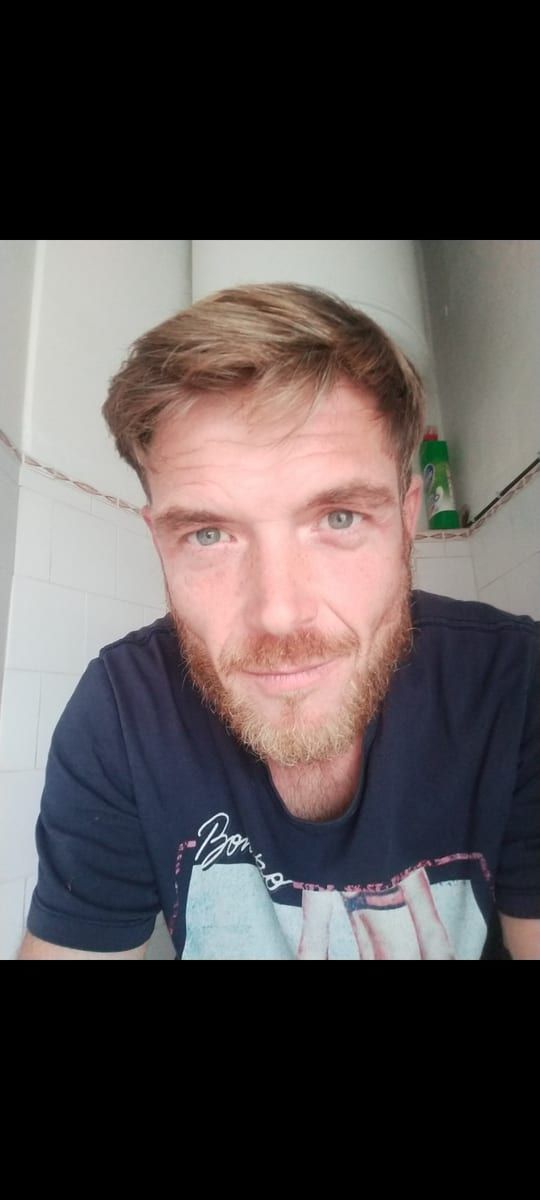 Ramez - Annonces gay à Cormondrèche Profil de Ramez, 37 ans, Annonces gay à Cormondrèche (Neuchâtel)
