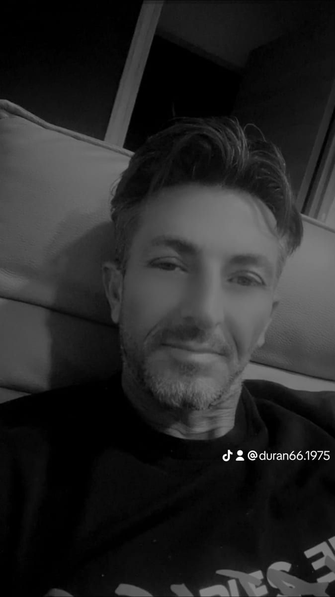 Profil de Julyan, 31 ans, Annonces gay à Auvernier (Neuchâtel)