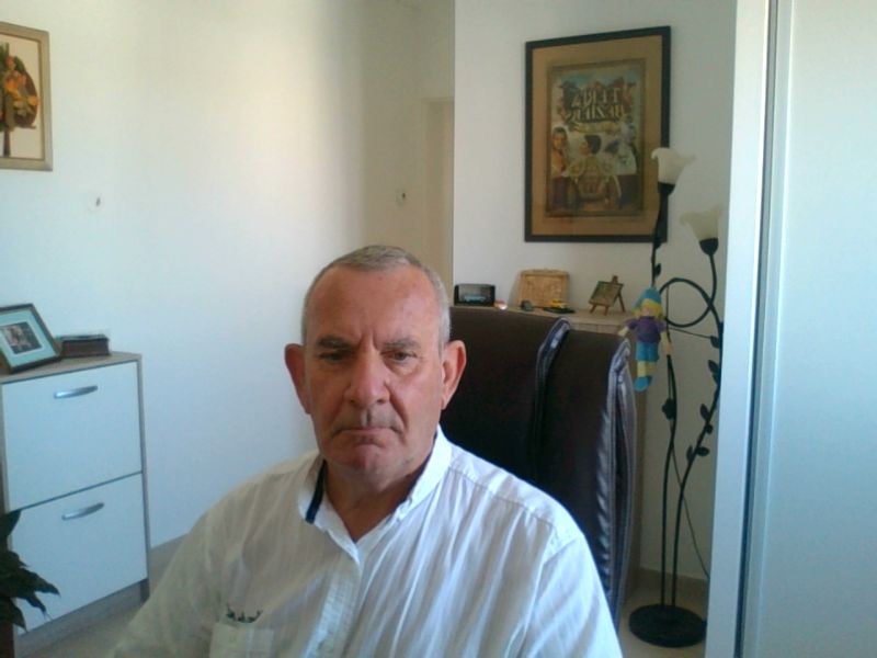 Athos - Annonces gay à Villiers Profil de Athos, 25 ans, Annonces gay à Villiers (Neuchâtel)
