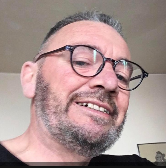 Nail - Annonces gay à Areuse Profil de Nail, 39 ans, Annonces gay à Areuse (Neuchâtel)