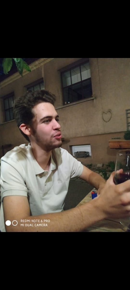 Roldan - Annonces gay à Fretereules Profil de Roldan, 35 ans, Annonces gay à Fretereules (Neuchâtel)