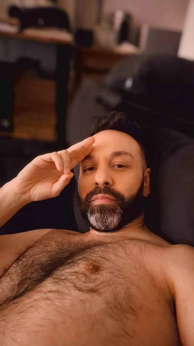 Meli - Annonces gay à Cormondrèche Profil de Meli, 31 ans, Annonces gay à Cormondrèche (Neuchâtel)
