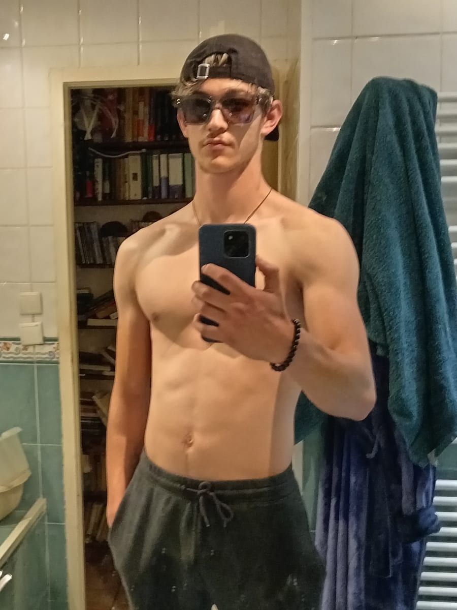 Dara - Annonces gay à Wavre Profil de Dara, 28 ans, Annonces gay à Wavre (Neuchâtel)