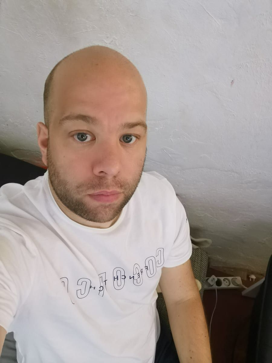 Hippolythe - Annonces gay à Boudevilliers Profil de Hippolythe, 40 ans, Annonces gay à Boudevilliers (Neuchâtel)