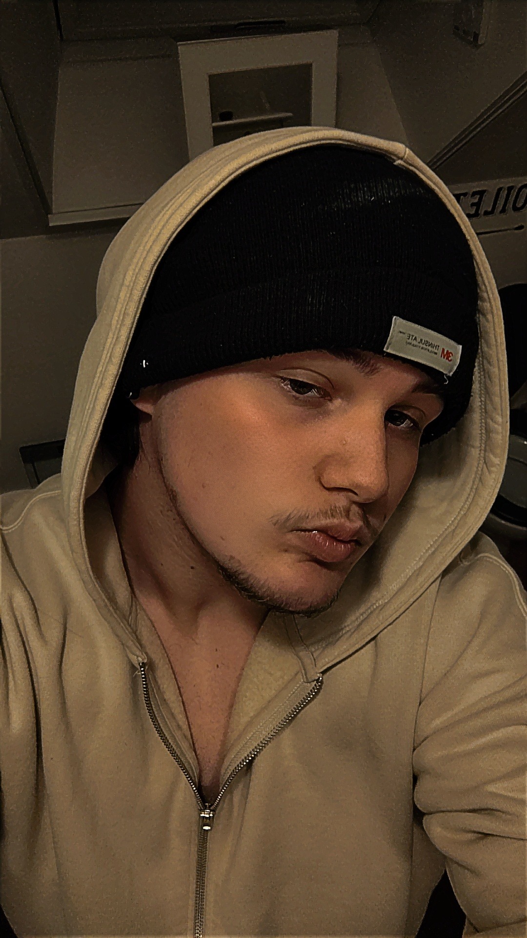 Joslin - Annonces gay à Fresens Profil de Joslin, 31 ans, Annonces gay à Fresens (Neuchâtel)