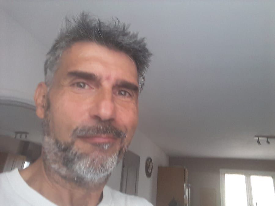 Louis-gabriel - Annonces gay à Valangin Profil de Louis-gabriel, 22 ans, Annonces gay à Valangin (Neuchâtel)