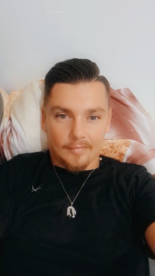 Jazz - Annonces gay à Fretereules Profil de Jazz, 45 ans, Annonces gay à Fretereules (Neuchâtel)