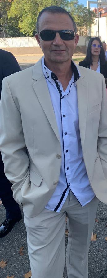 Haidar - Annonces gay à Le Landeron Profil de Haidar, 26 ans, Annonces gay à Le Landeron (Neuchâtel)