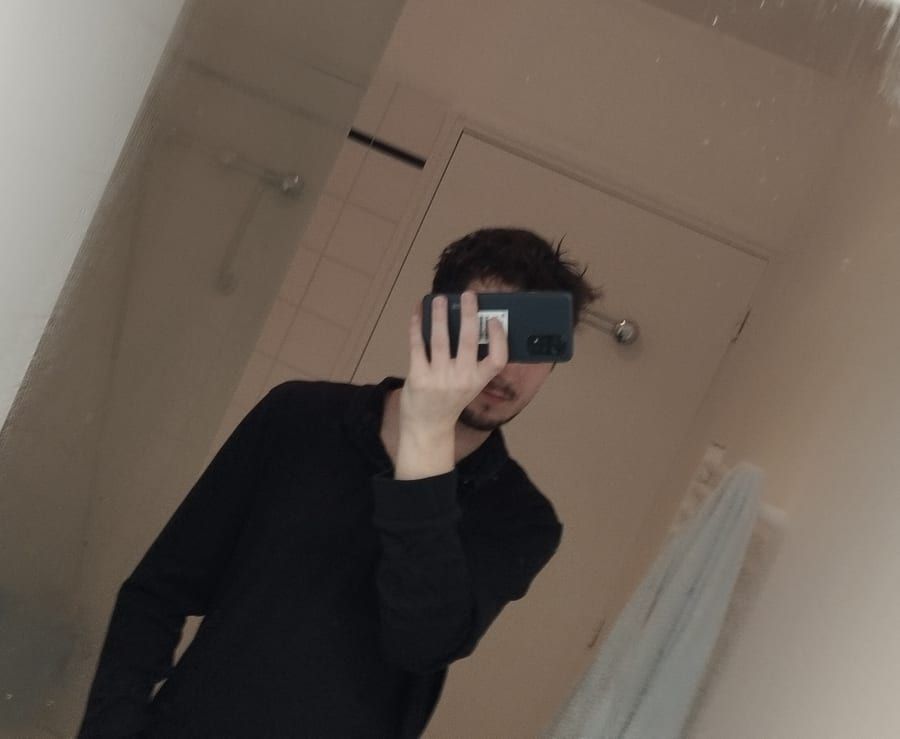 Sliman - Annonces gay à Les Taillères Profil de Sliman, 23 ans, Annonces gay à Les Taillères (Neuchâtel)