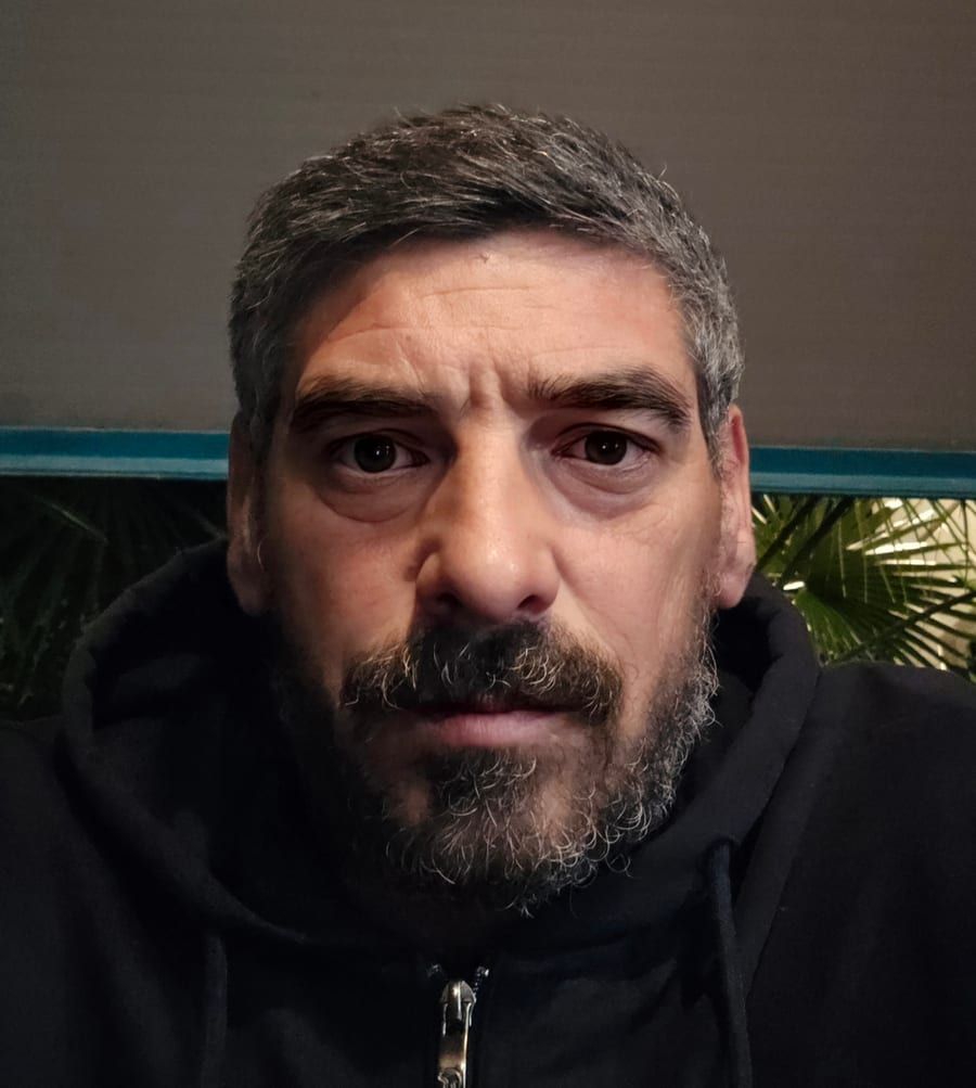 Yash - Annonces gay à La Chaux-de-Fonds Profil de Yash, 37 ans, Annonces gay à La Chaux-de-Fonds (Neuchâtel)