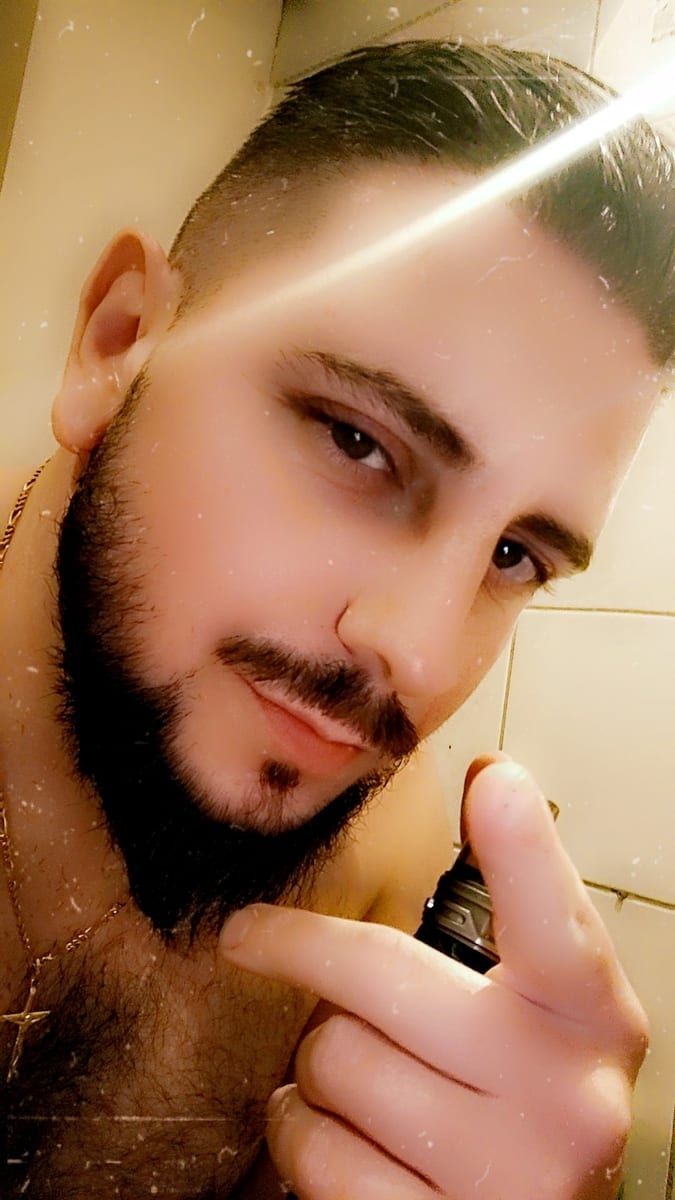 Medjid - Annonces gay à Le Landeron Profil de Medjid, 39 ans, Annonces gay à Le Landeron (Neuchâtel)